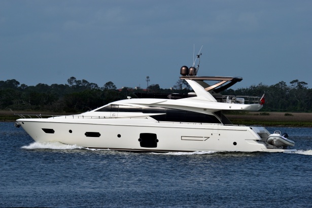 luxury-yacht-1524662538crw